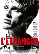 Affiche du film L'ÉTRANGER