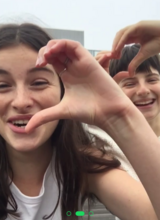 Affiche du film À NOS AMIES